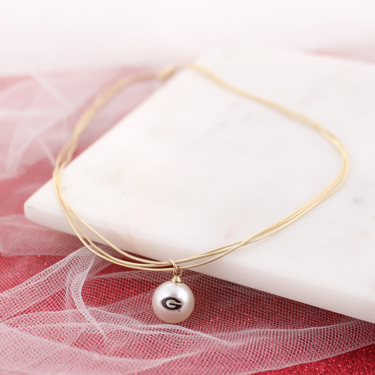 18” Georgia Gold & Pearl Logo 3-Strand Necklace