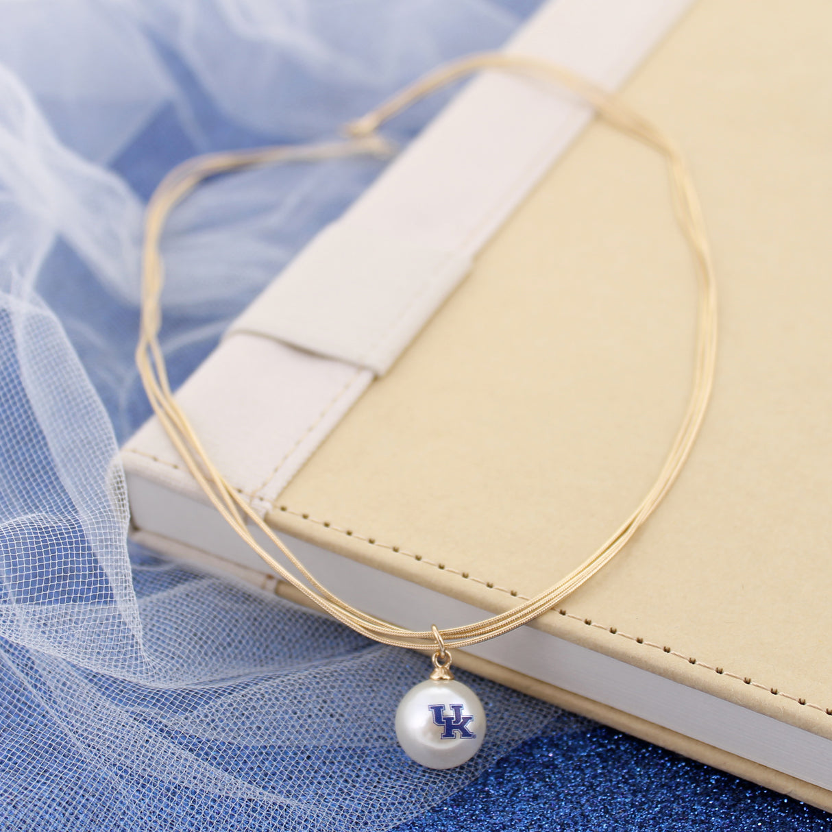 18” Kentucky Gold & Pearl Logo 3-Strand Necklace