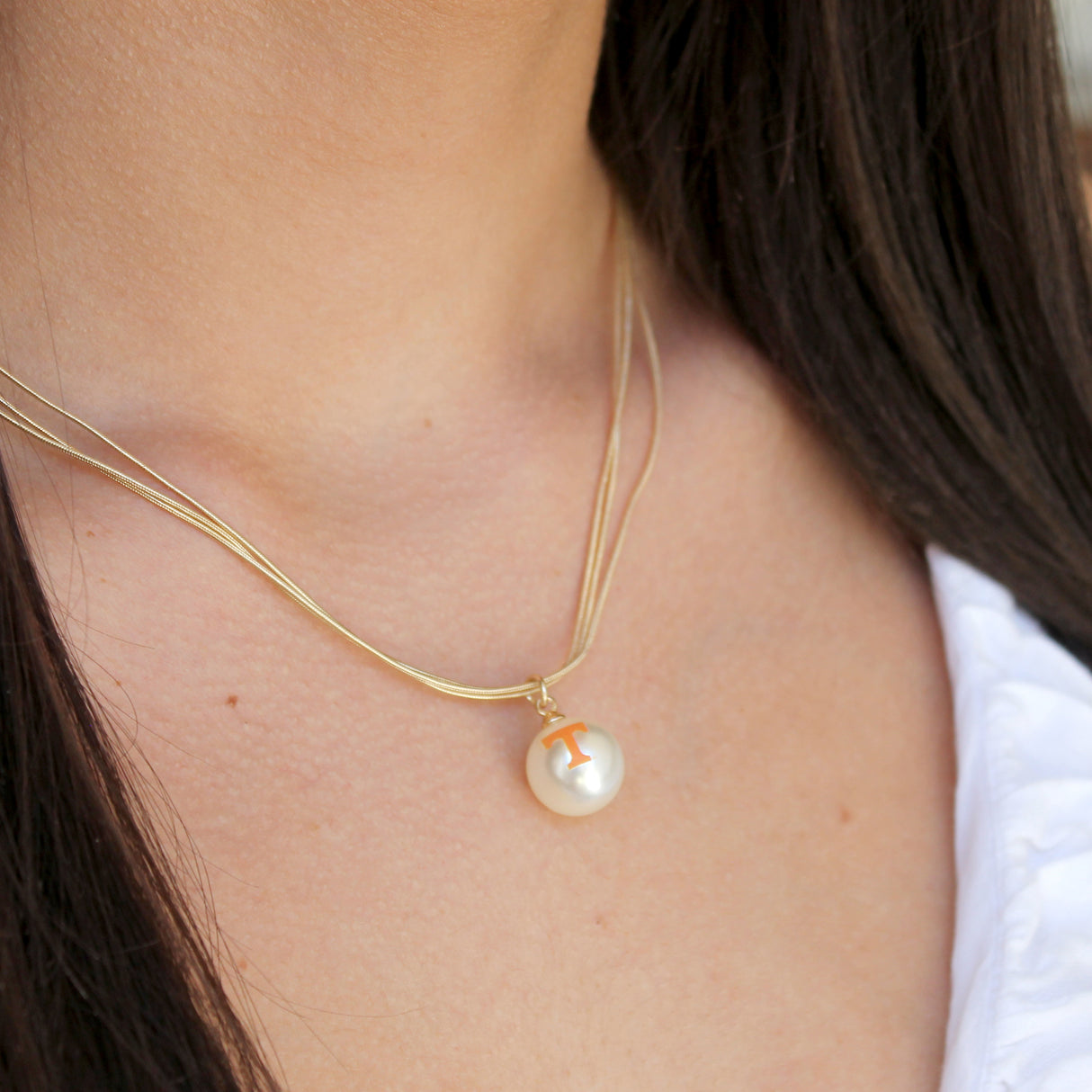 18” Tennessee Gold & Pearl Logo 3-Strand Necklace