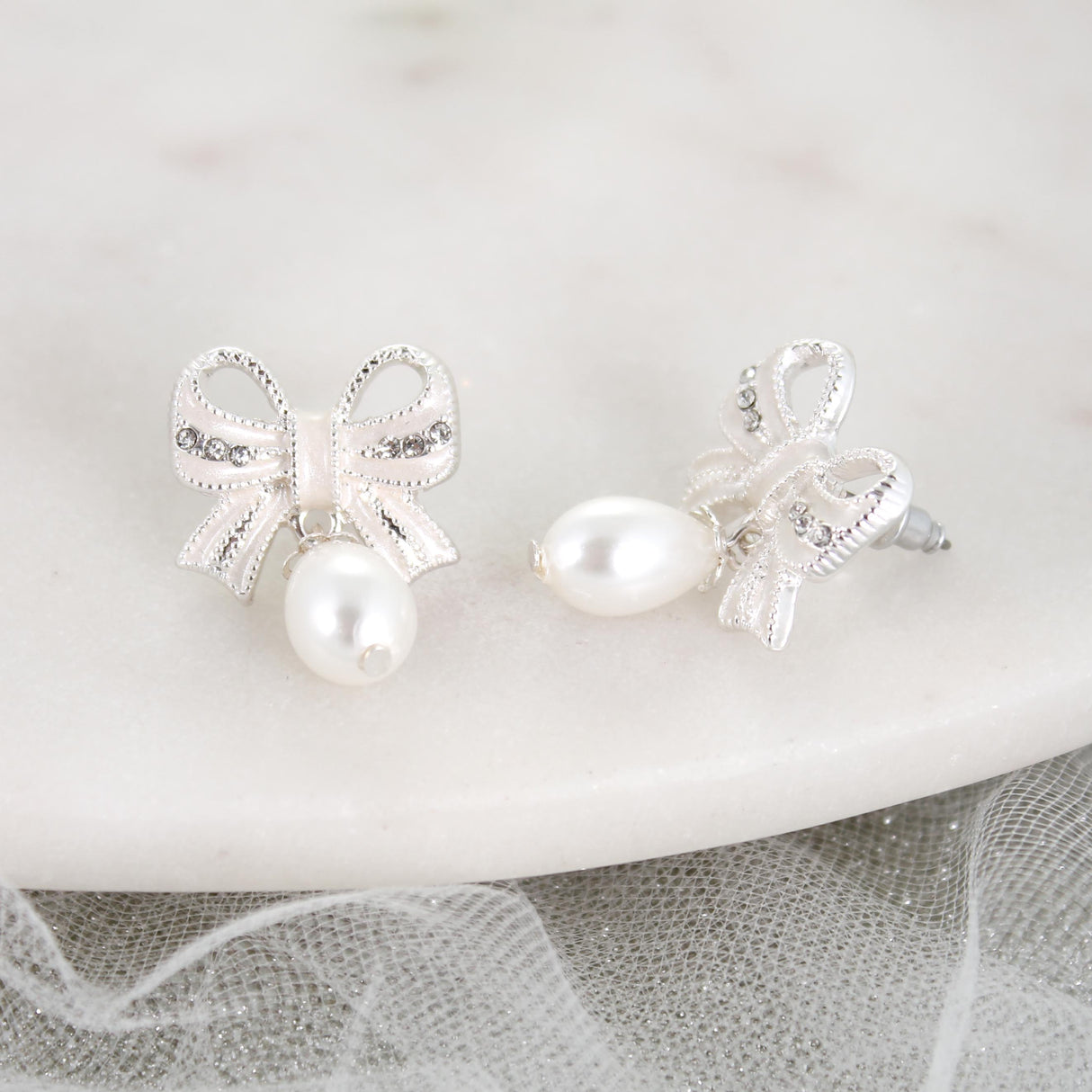 Crystal Bow w/ Dangle Pearl Earrings