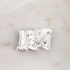 Crystal Waving Flag Pin/Pendant