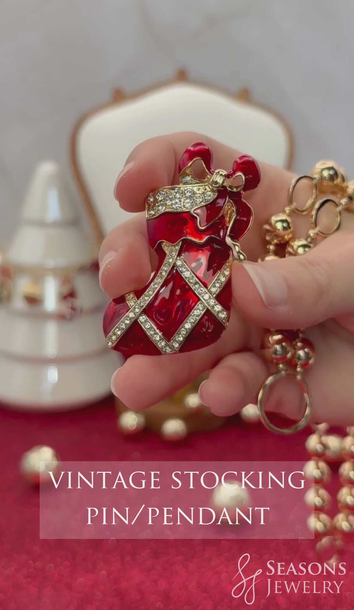 Vintage Stocking Pin/Pendant