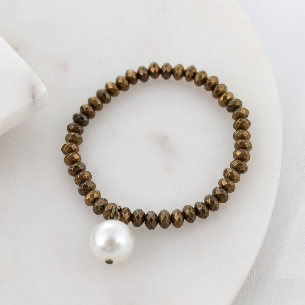 Vintage Bead Stretch Bracelet w/ Large Pearl