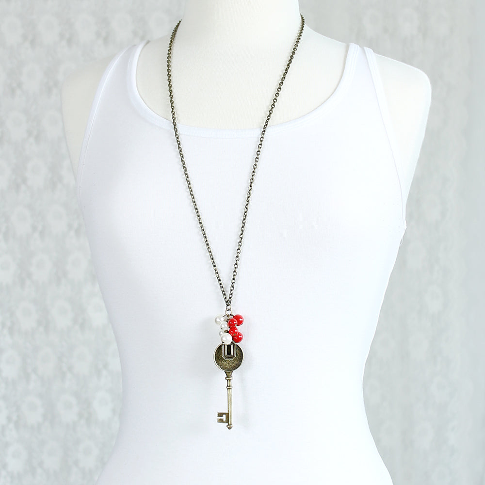 36” Ohio State Vintage Style Logo w/ Key and Pearl Cluster Necklace