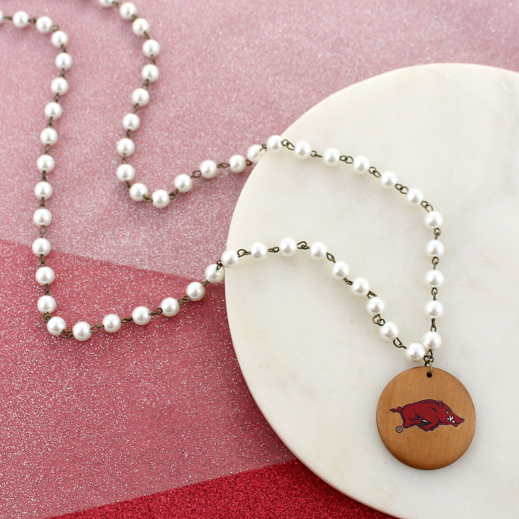 34” Arkansas Logo Pearl & Wood Disc Necklace